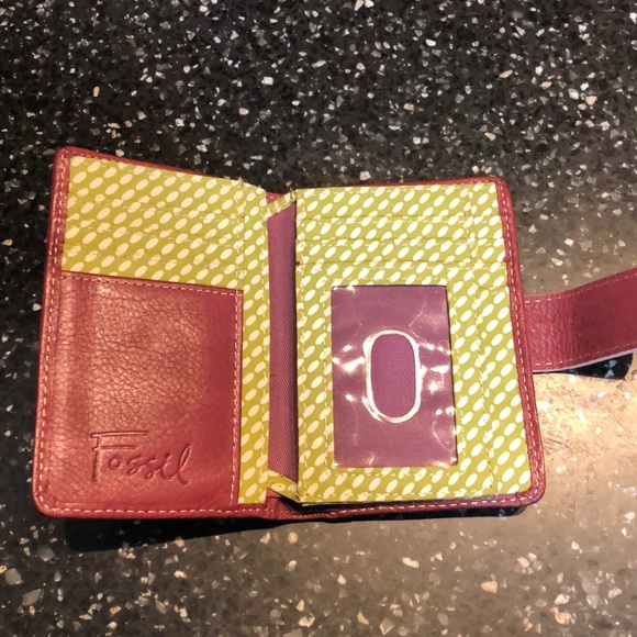 Fossil Bag and Matching Wallet - Picture 6 of 9